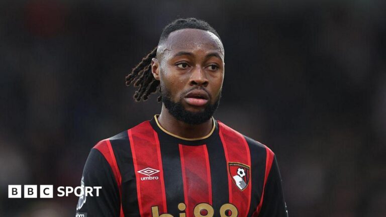Antoine Semenyo: Manchester City close to agreeing terms with Bournemouth attacker Antoine Semenyo in action for Bournemouth against Chelsea on 6 December