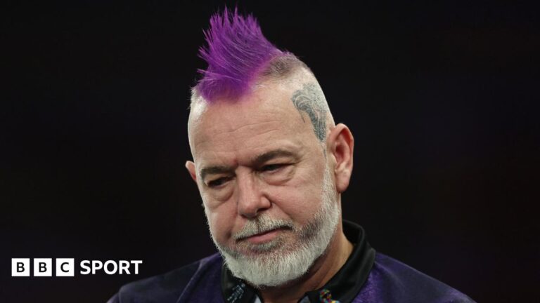 PDC World Championship 2026: Peter Wright should retire – Michael van Gerwen Arno Merk and Peter Wright embrace