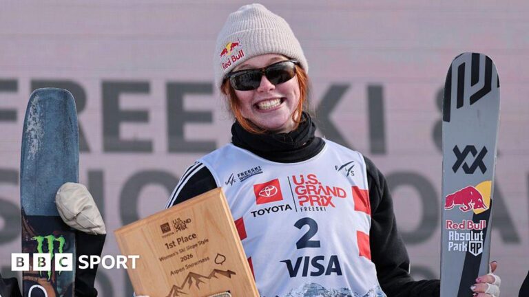 Kirsty Muir: Scot wins third World Cup gold in Aspen Kirsty Muir
