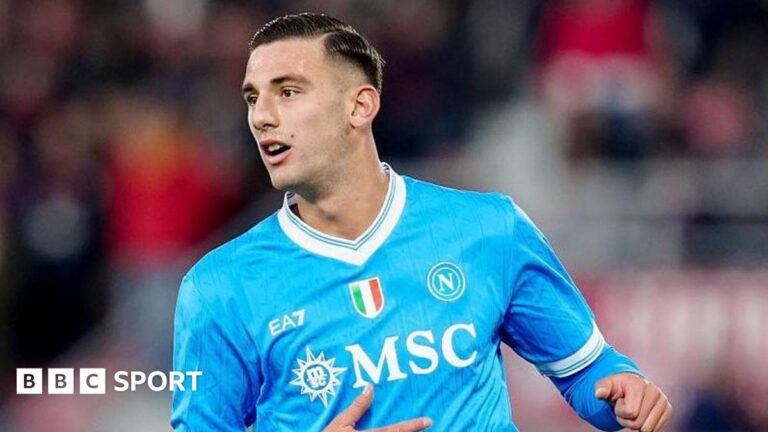 Lorenzo Lucca transfer news: Nottingham Forest sign Italy striker on loan from Napoli with option to buy Lorenzo Lucca playing for Napoli