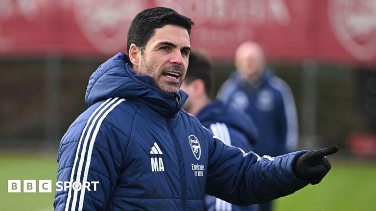 Arsenal manager Mike Arteta ‘happy’ to interact with fans but has felt ‘exposed’ Mikel Arteta speaks during an Arsenal training session