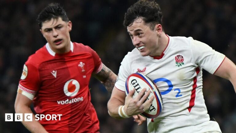 England 48-7 Wales: Hosts make emphatic start to Six Nations Henry Arundell celebrates scoring a try for England