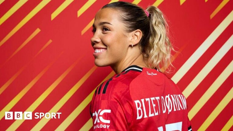 Celin Bizet Donnum: Manchester United winger on balancing football and pregnancy Celin Bizet Donnum in Manchester United training gear