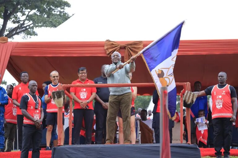 Airtel Africa CEO, Sunil Taldar joins over 140,000 runners for the thirteenth Kabaka Birthday run – The Panorama Uganda Airtel Africa CEO, Sunil Taldar joins over 140,000 runners for the thirteenth Kabaka Birthday run