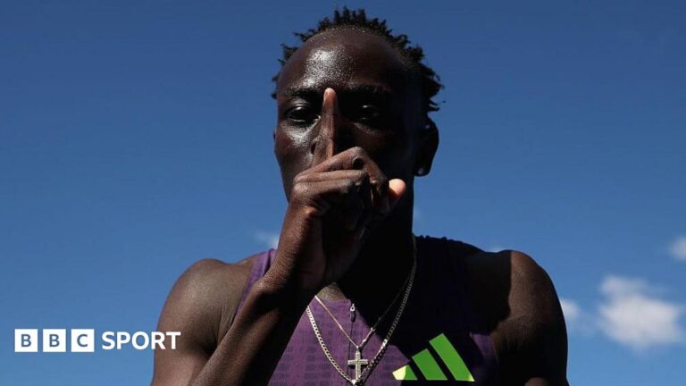 Gout Gout goes faster than Usain Bolt aged 18 to win 200m in Sydney Australian sprinter Gout Gout puts his finger to his lips and makes a '1' sign after his win