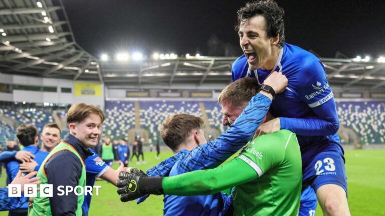 Irish Cup: Holders Dungannon Swifts beat Cliftonville on penalties to advance to final Doctor Foster