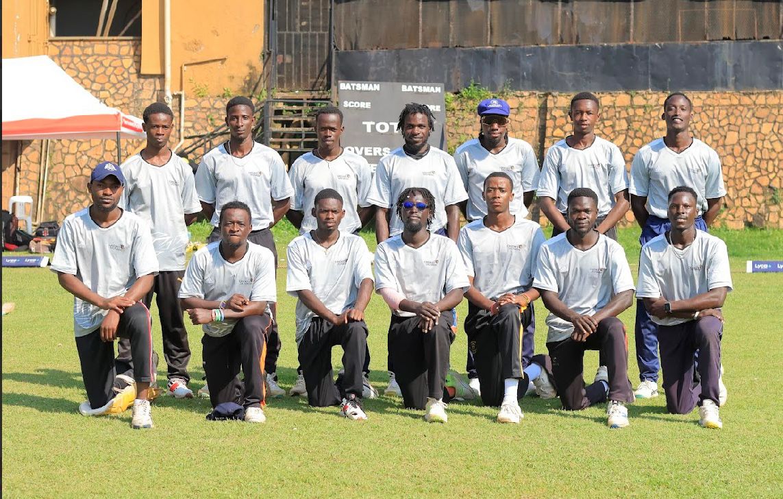 Victoria Strikers team posing together ahead of their fixture