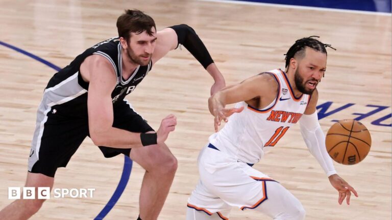 NBA Finals 2026: New York Knicks beat San Antonio Spurs in record comeback The San Antonio Spurs' Luke Kornet chases the New York Knicks' Jalen Brunson