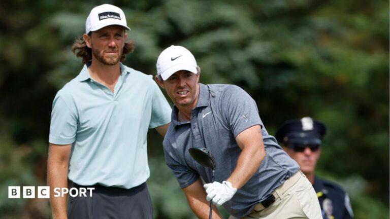 US Open 2026: Clark in control as wind derails McIlroy and Scheffler at Shinnecock Hills Tommy Fleetwood and Rory McIlroy pictured together during the second round of the US Open at Shinnecock Hills