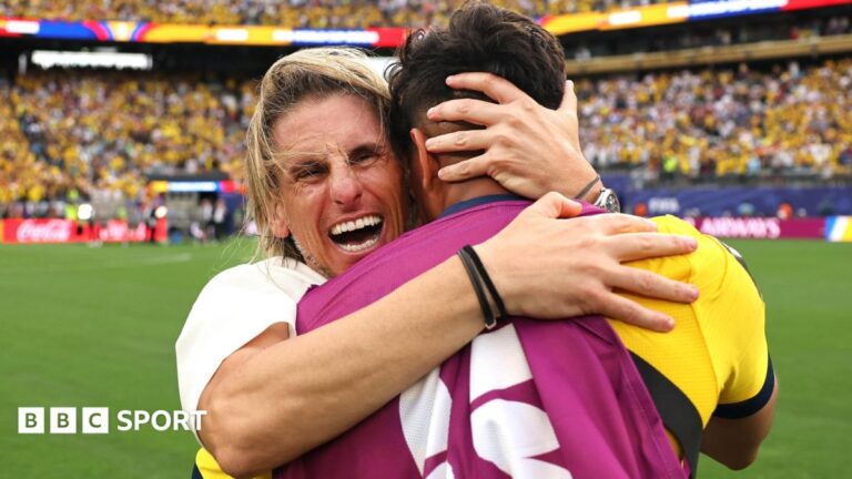 World Cup 2026: Sebastian Beccacece goes from brink to World Cup history with Ecuador Sebastian Beccacece, Head Coach of Ecuador, celebrates with fans and family members after the 2-1 win against Germany