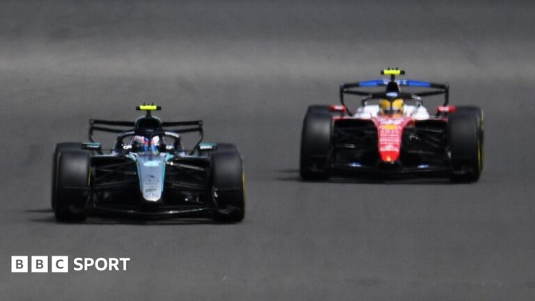 British Grand Prix: Kimi Antonelli passes Lewis Hamilton to win Silverstone sprint race Mercedes' Kimi Antonelli ahead of Ferrari's Lewis Hamilton in the British Grand Prix sprint race