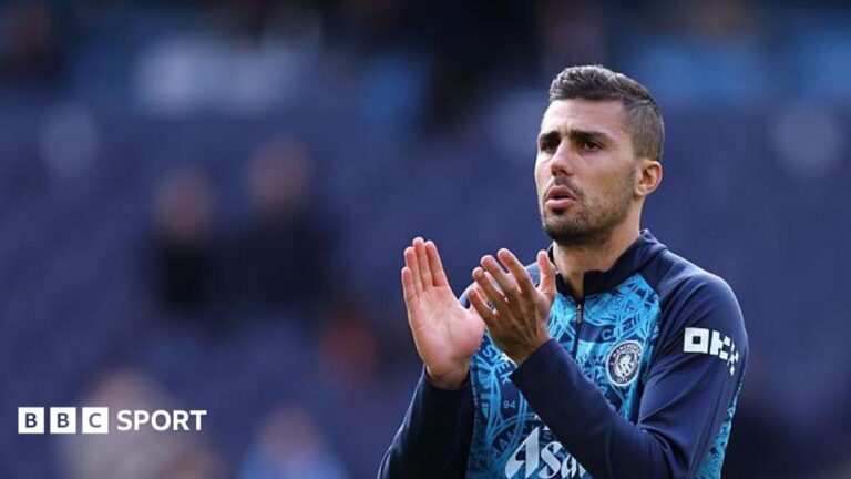 Manchester City: Rodri out for ‘short period’ after back surgery Rodri applauds