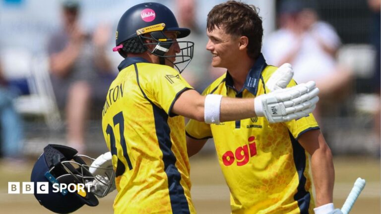 One Day Cup: Glamorgan take positives from youngsters’ progress Jack Hope-Bell of Glamorgan, right, celebrates with Alex Horton of Glamorgan, as he reaches his maiden 100 runs
