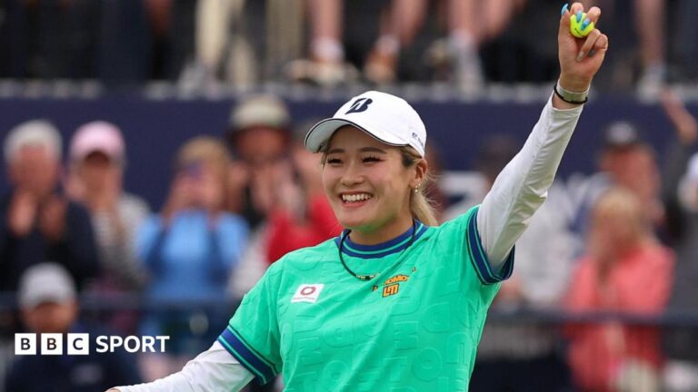 Women’s Open 2026: Shiho Kuwaki Kuwaki defeats Esther Henseleit in play-off to triumph Shiho Kuwaki of Japan celebrates victory