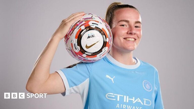 Lauren Hemp: Manchester City forward has a legacy at 26 Lauren Hemp playing for Manchester City against Birmingham City
