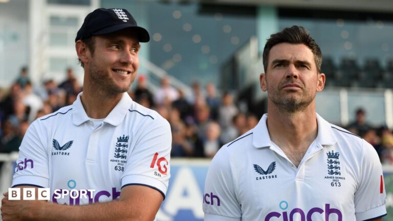 Stuart Broad and James Anderson line before an Ashes Test in 2023